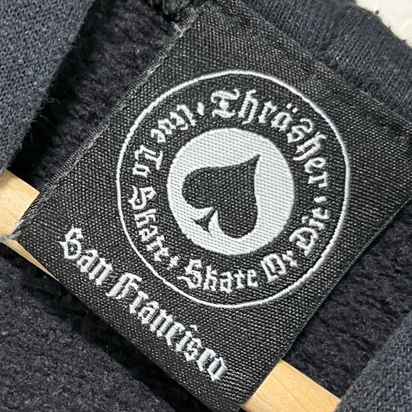 Thrasher Skateboard Magazine Hoodie - Black - Size Medium - Picture 9 of 11